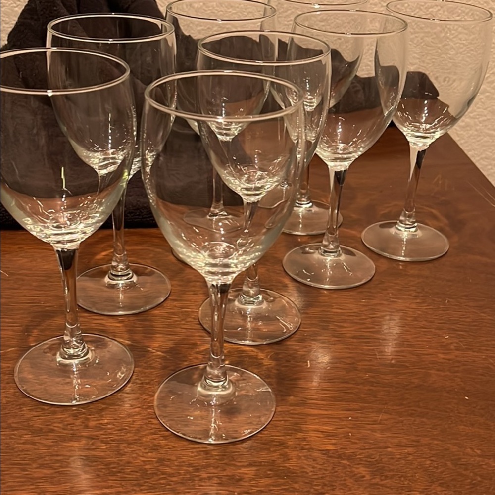 Wine glasses clear